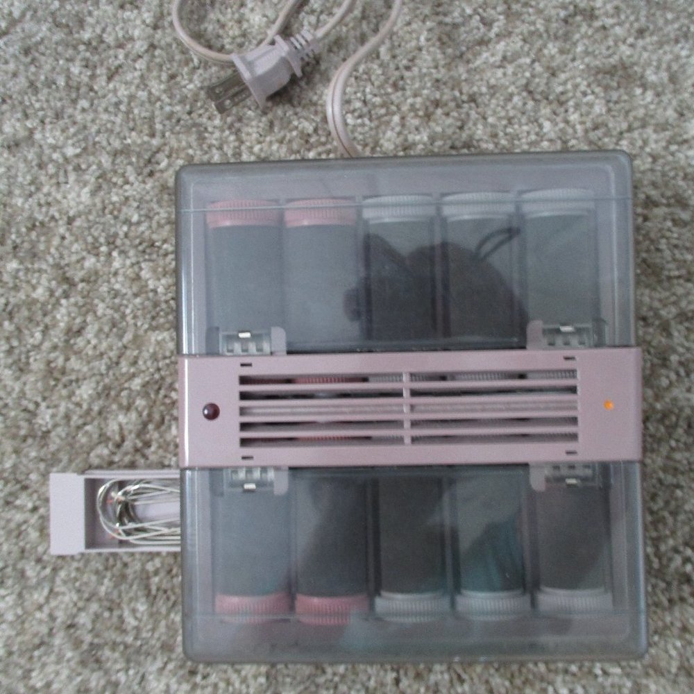 Vidal Sassoon Model VS-371 10 Electric Heated Rollers Curlers Set with Clips